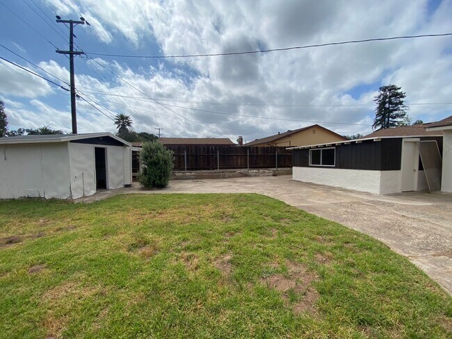 Building Photo - 4 bedroom in Orcutt!!!