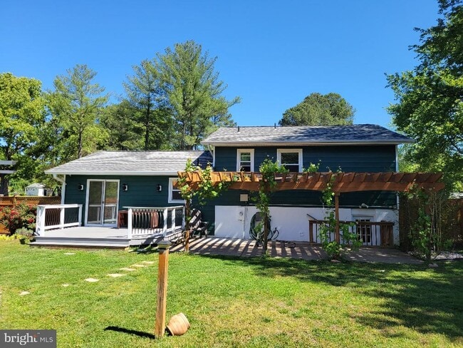 Building Photo - 24 Colebrook Rd