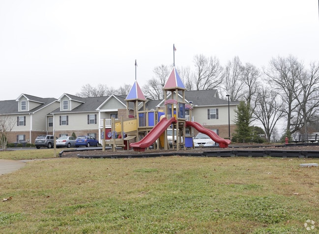 Building Photo - Lanier Pointe Apartments