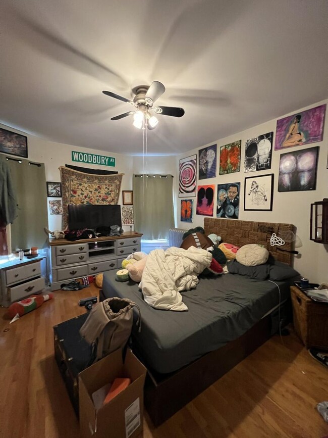 Building Photo - 4 bedroom in Somerville MA 02144