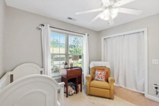 Building Photo - 190 Diamondhead Dr S