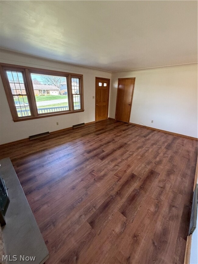 Building Photo - 8615 Chesterton Dr