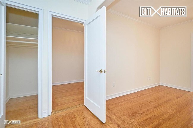 Building Photo - 30-35 College Point Blvd