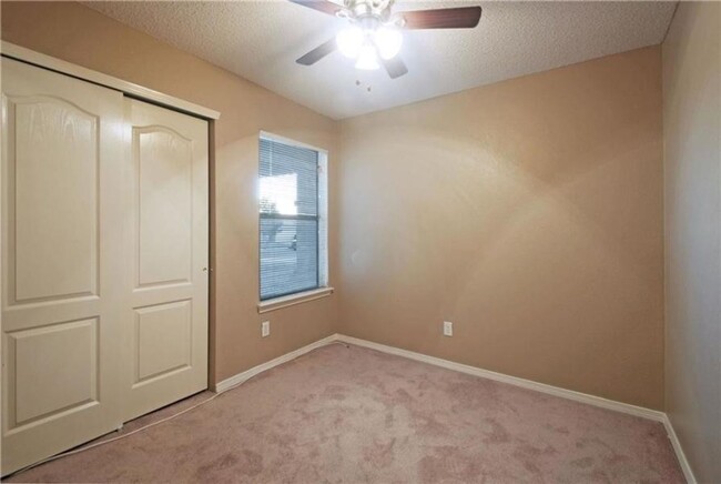 Building Photo - Lovely 4 bedroom inEast Side El Paso!!