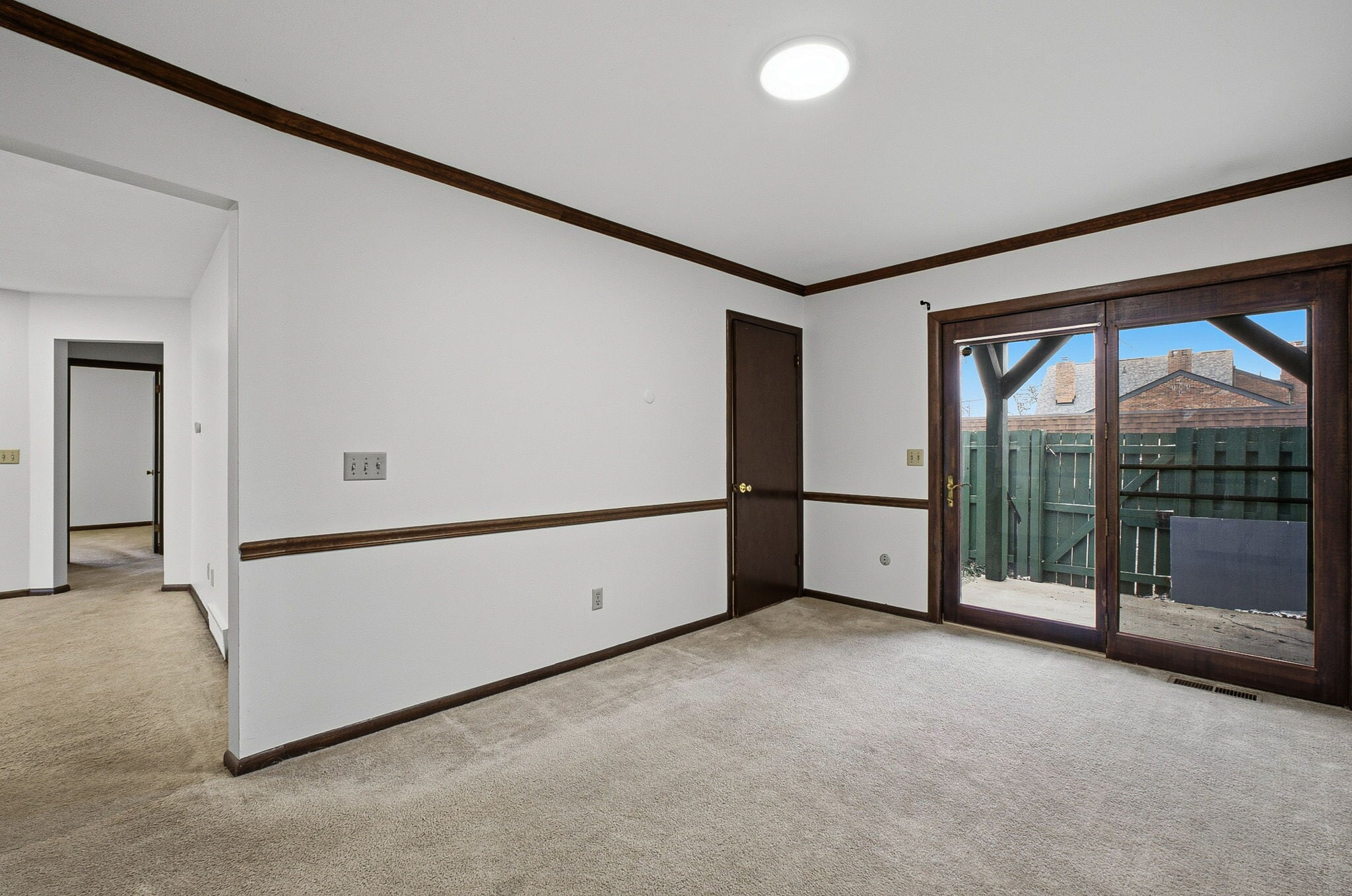 Building Photo - 4554 Sandringham Dr