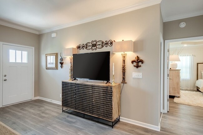 Building Photo - 119 Millet St