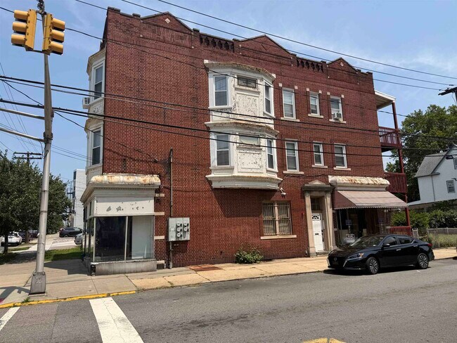 Building Photo - 336 Avenue C