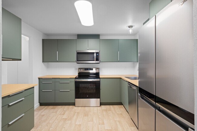 Building Photo - 3bd/1.75ba Mountlake Terrace Home