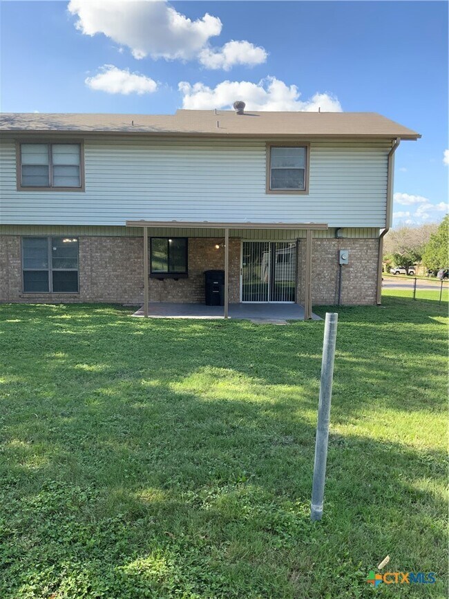 Building Photo - 1402 Dallas St