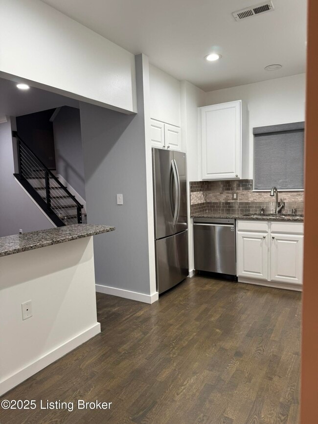 Building Photo - 5012 Kames Square