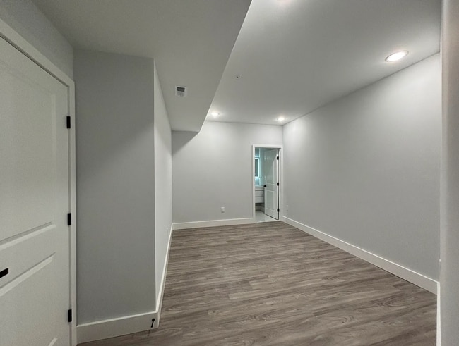 Building Photo - 1108 W Dauphin St