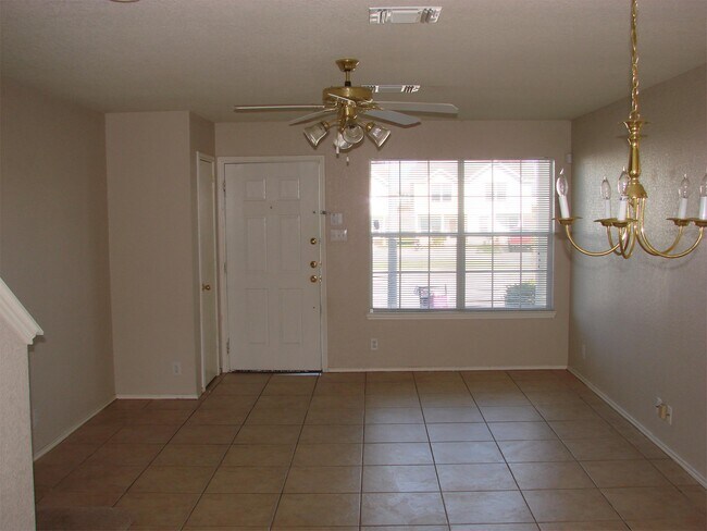 Building Photo - 73 Autumn Pass