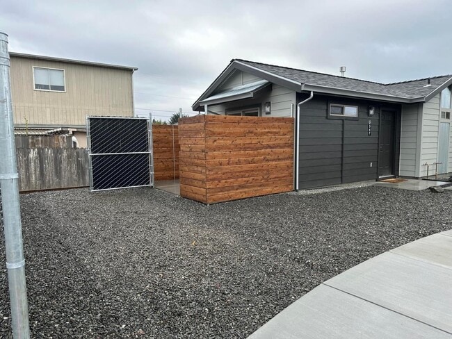 Building Photo - 2547 Avery Ct