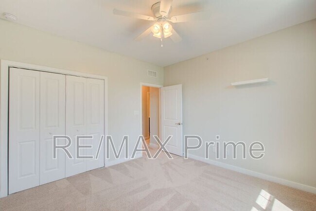 Building Photo - 609 Fishers Ct