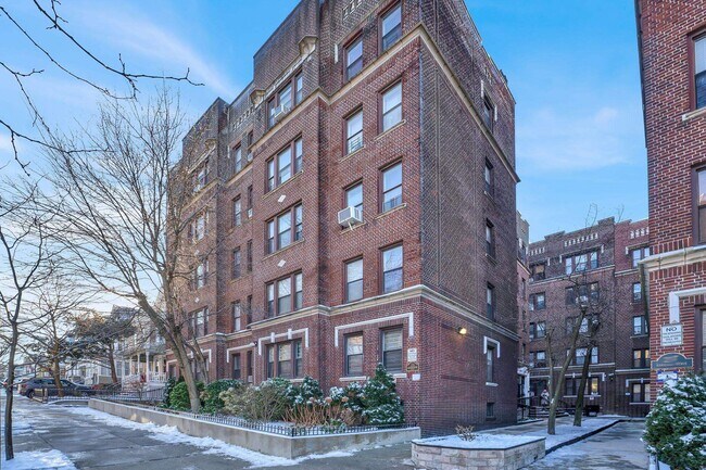 Building Photo - 275 Harrison Ave