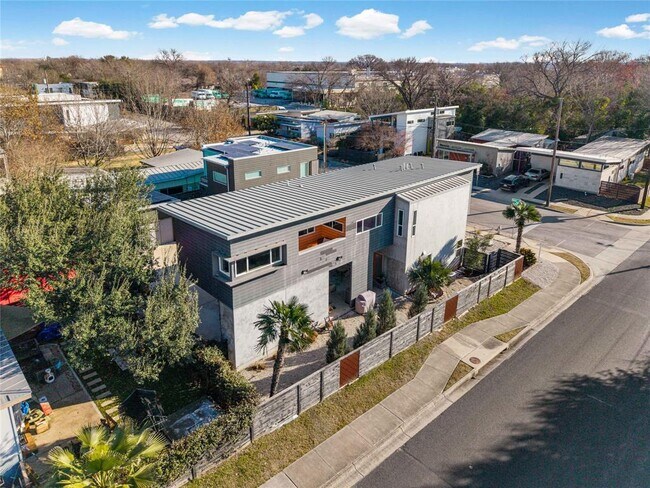 Building Photo - 5900 Ventus St