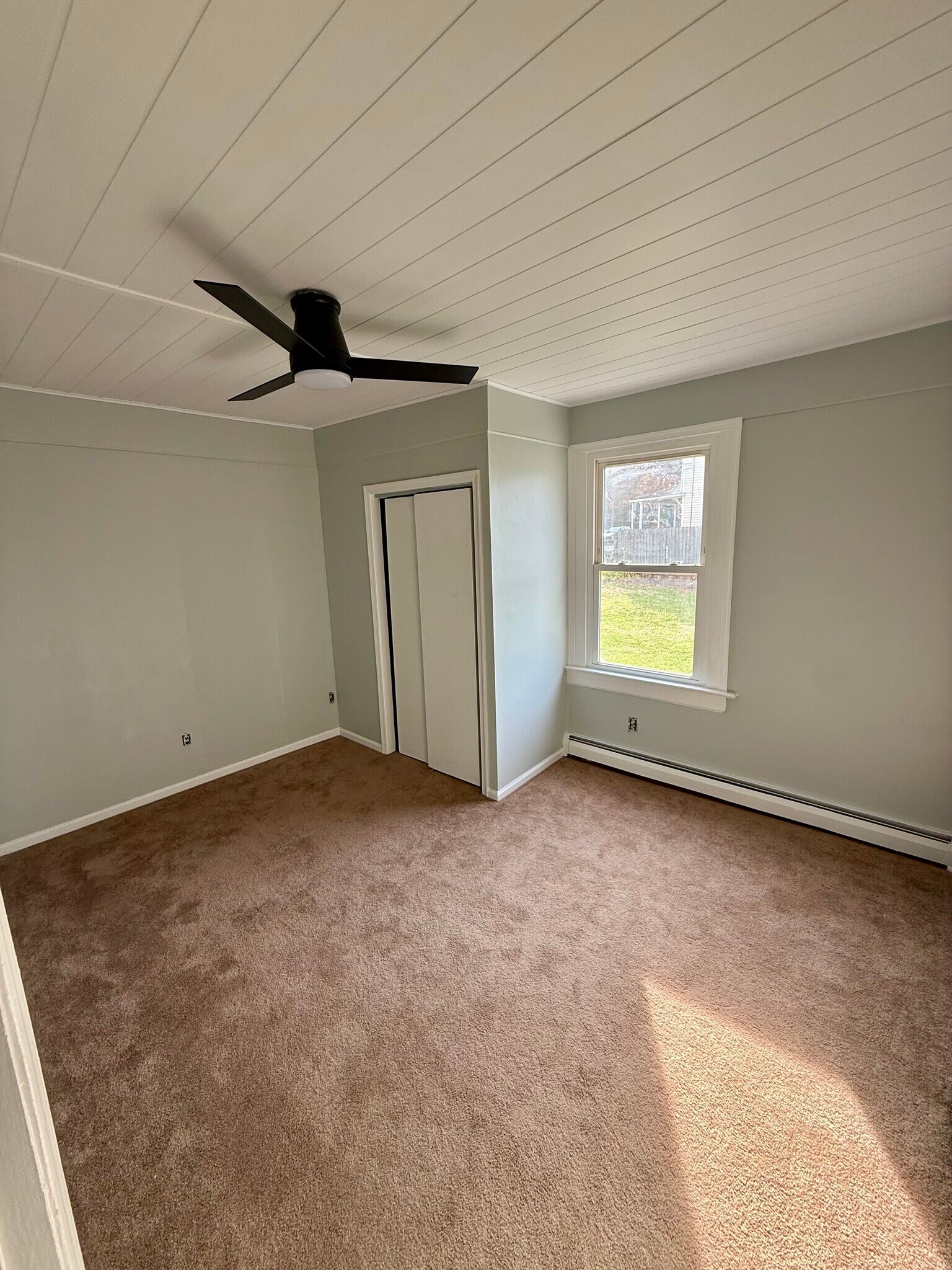 Building Photo - 327 1st Ave