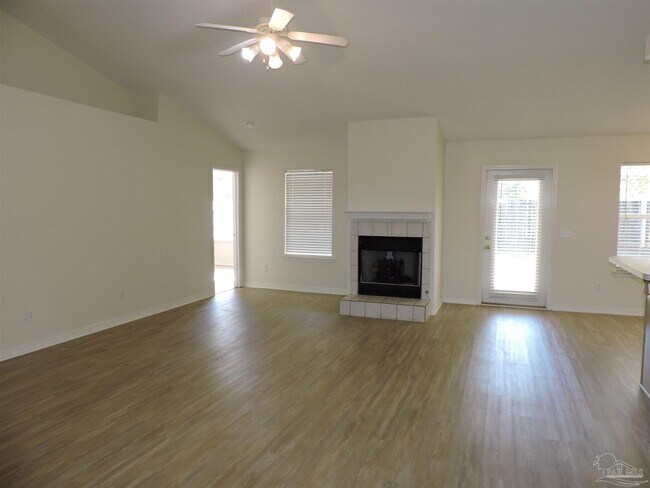 Building Photo - 6837 Fort Deposit Dr