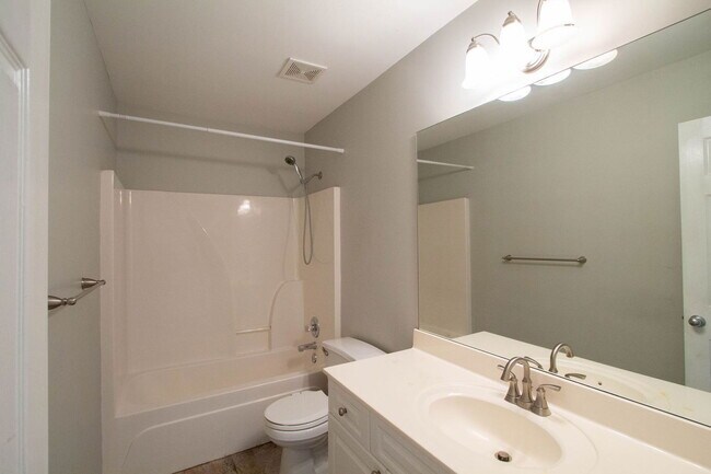 Building Photo - 157 Hayesbury Ct