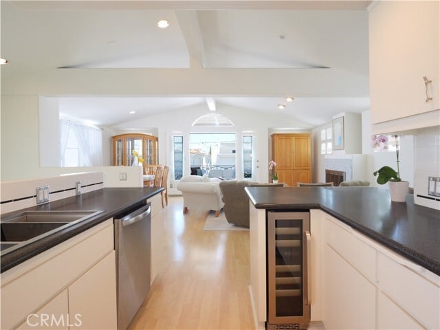 Building Photo - 440 Marine Pl