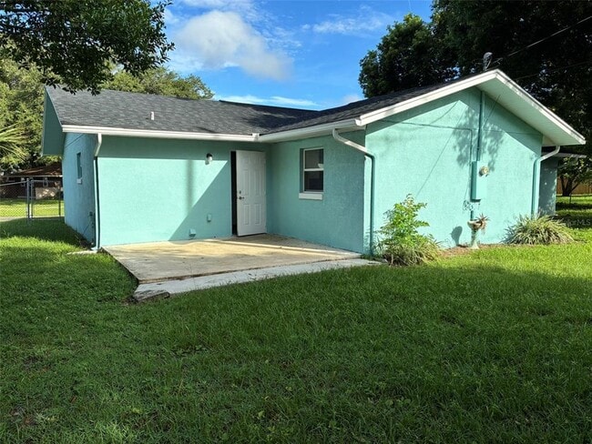 Building Photo - 117 Burns Ave