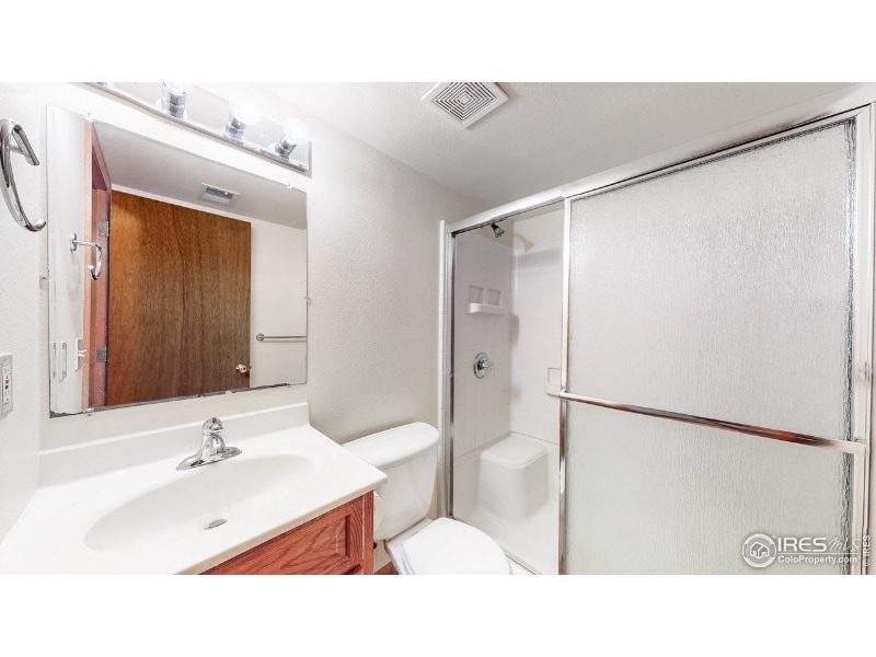 Building Photo - 2466 Sunstone Dr