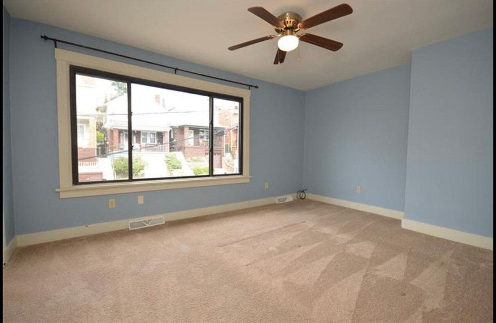 Building Photo - 804 Lilac St