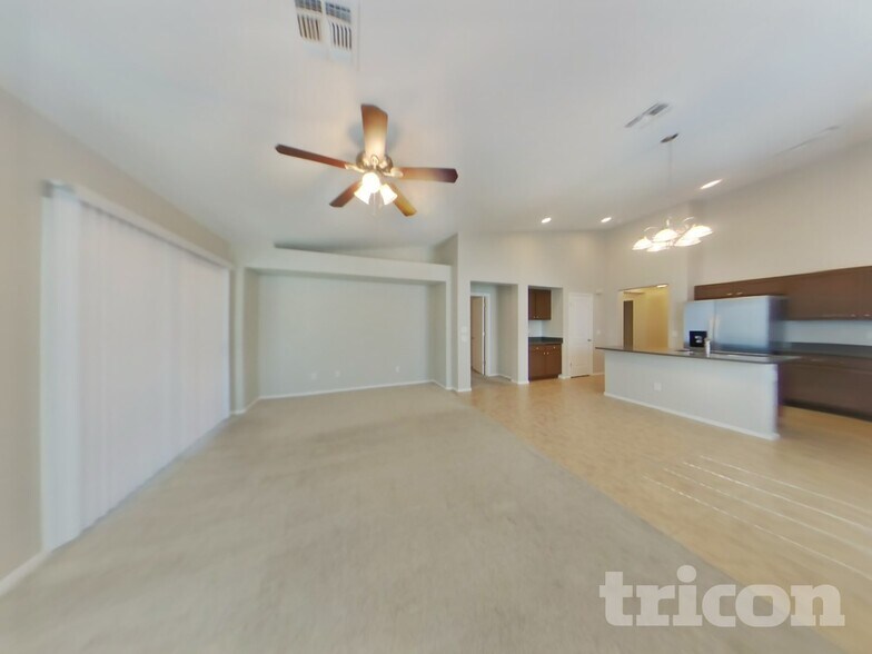 Building Photo - 1502 E Mayfield Dr