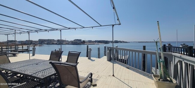 Building Photo - 259 Joseph St