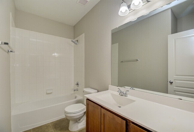 Building Photo - 6026 Burnet Bend Ave