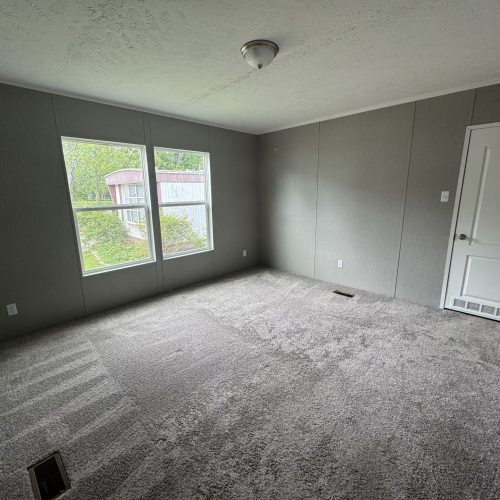 Building Photo - 2800 W Memorial Dr