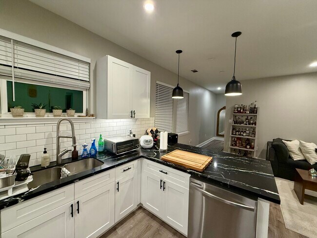 Building Photo - 1362 Harrison Ave