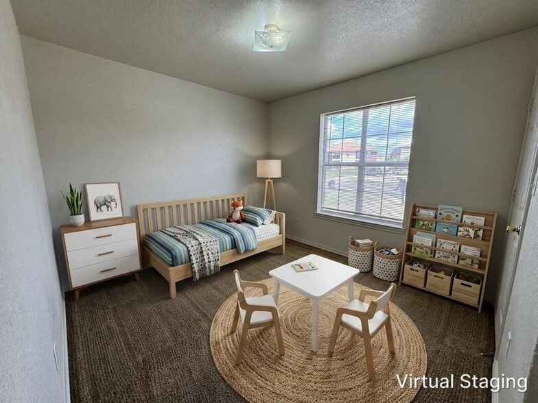 Building Photo - 2901 Cantabrian Dr