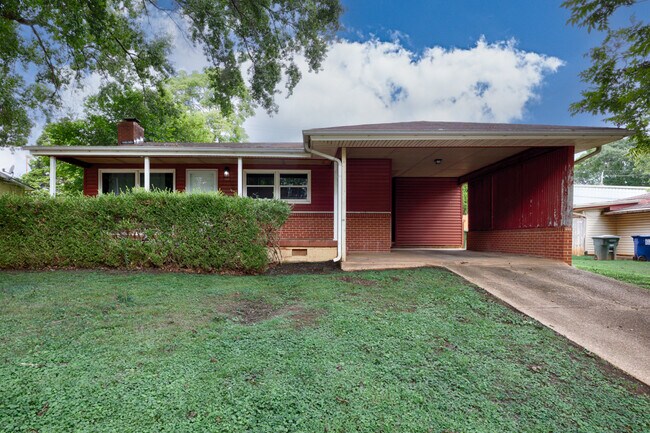 Building Photo - 4210 Toftoy Dr SW