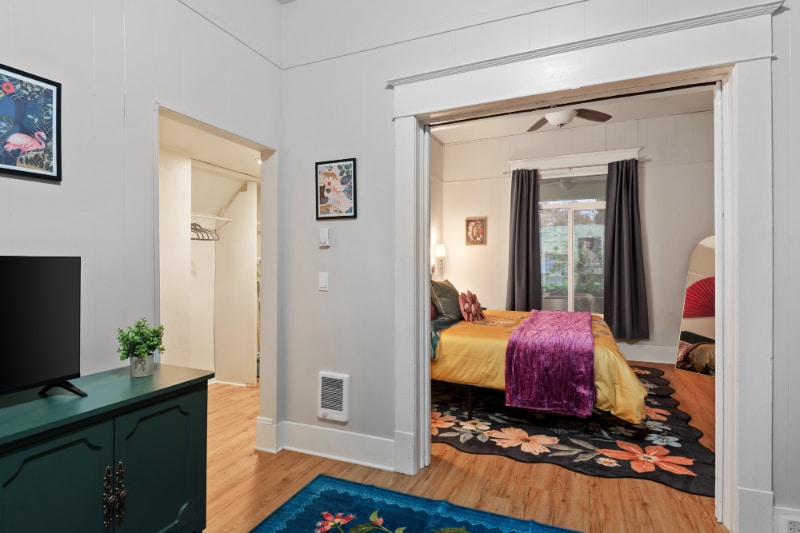 Building Photo - 9426 N Edison St