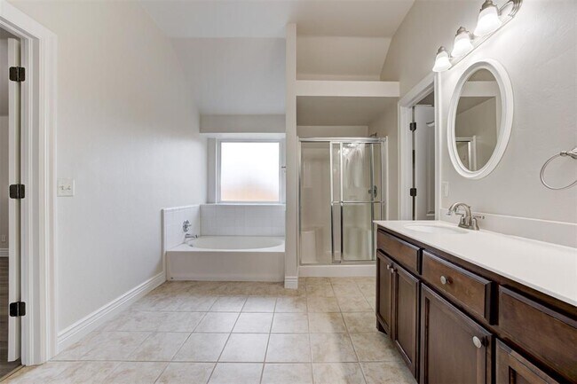 Building Photo - 1708 NW 161st Cir