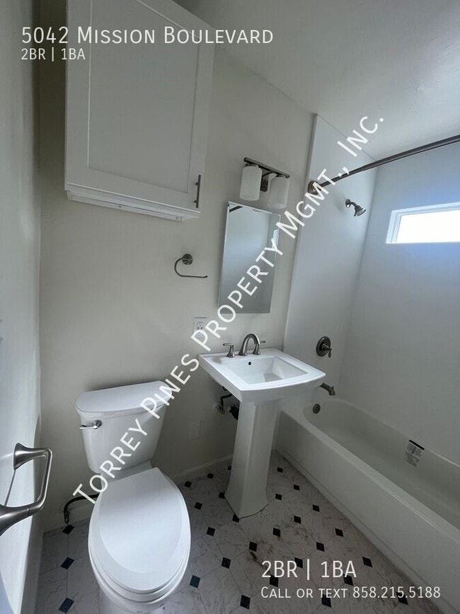 Building Photo - 5042 Mission Blvd