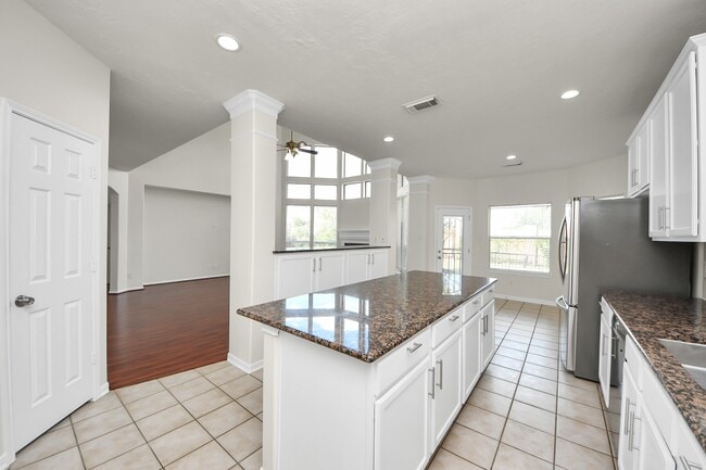 Building Photo - 13218 Haven Falls Ln