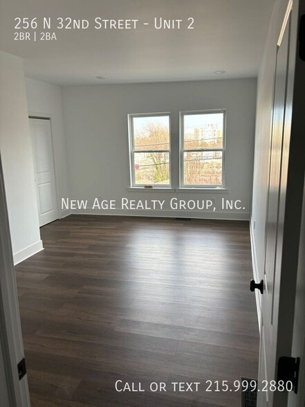 Building Photo - 256 N 32nd St