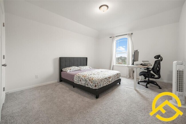 Building Photo - 671 Durian Lp
