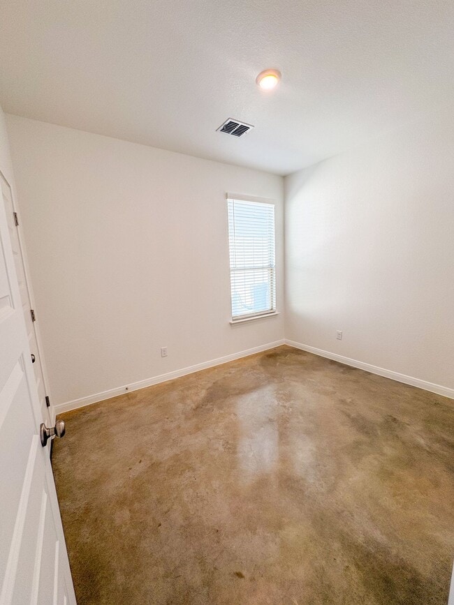 Building Photo - 2911 Wildcat Rdg Rd