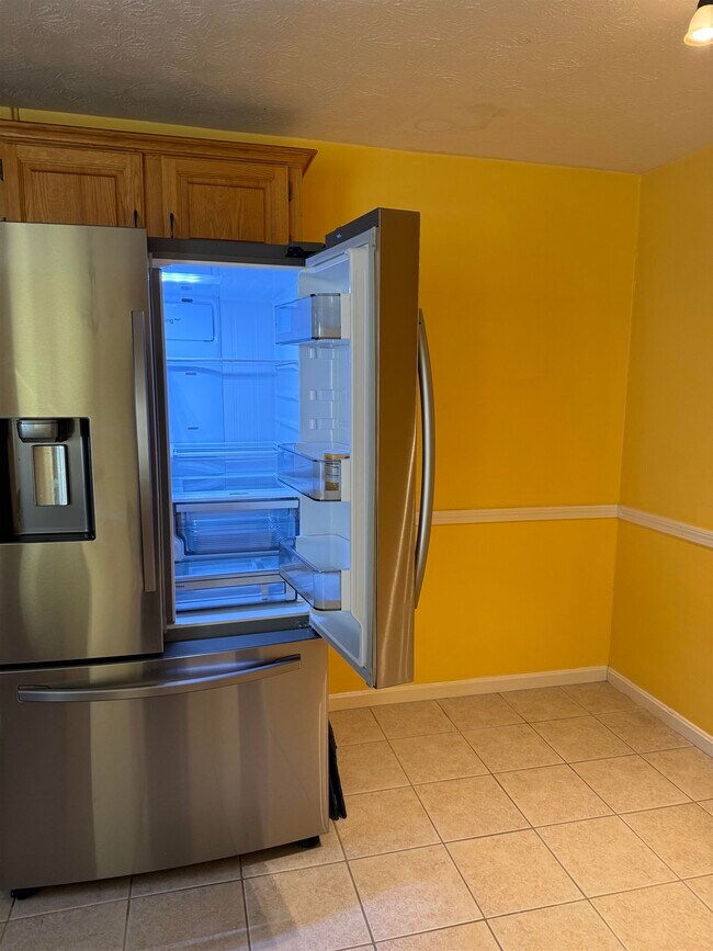 Building Photo - 16 High Bridge Hl