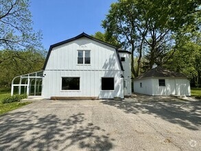 Building Photo - 7479 Grove Rd
