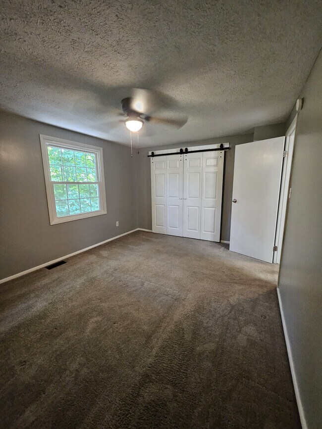 Building Photo - 9459 Timber View Dr