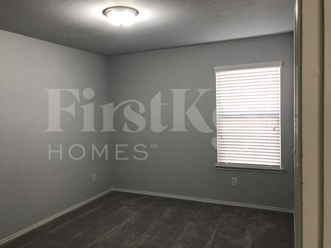 Building Photo - 264 Callaghan Dr