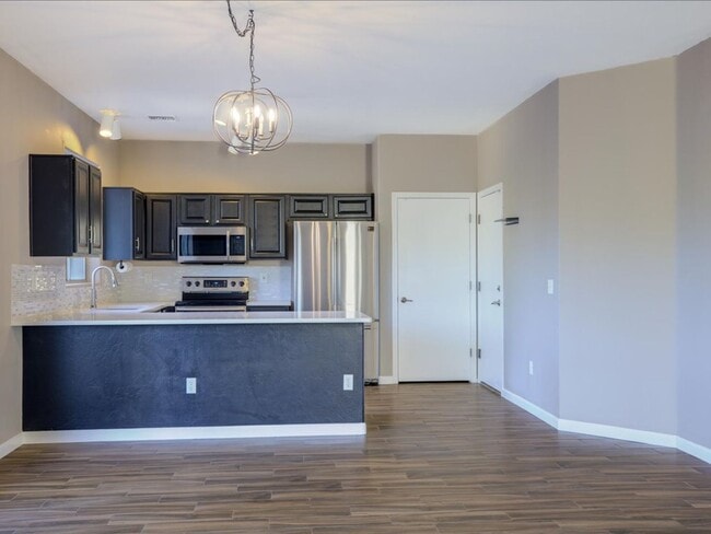 Building Photo - Modern 2-Story Home with Spacious Layout &...