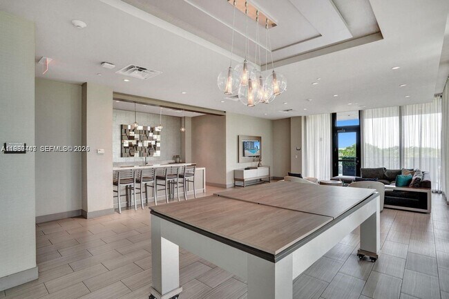 Building Photo - 5300 Paseo Blvd