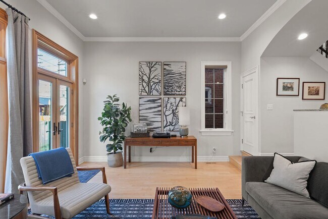 Building Photo - Stout Street 2 BDR at Curtis Park