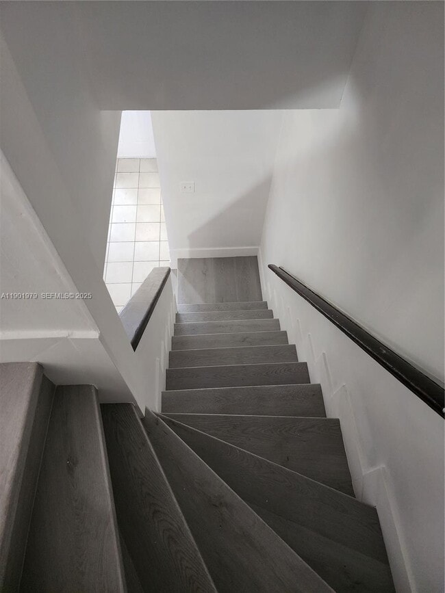 Building Photo - 4505 W 15th Ave