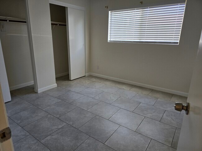 Building Photo - 56280 Buena Vista Dr